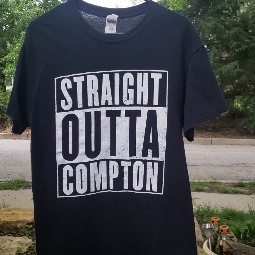 Tee shirt
